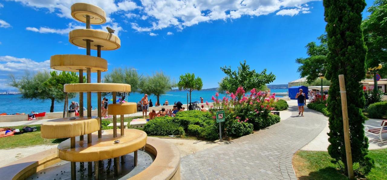 Sunny Holiday House With Pool Kaštela Extérieur photo