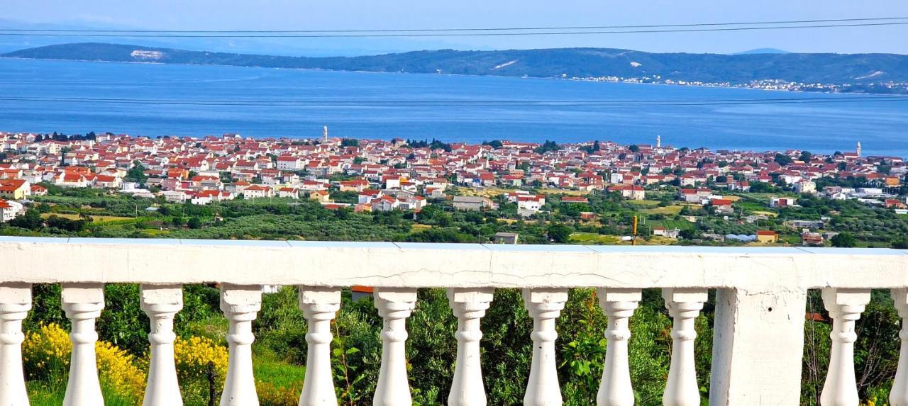 Sunny Holiday House With Pool Kaštela Extérieur photo